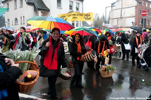 Spirit of Change beim Rosensonntagszug in Porz